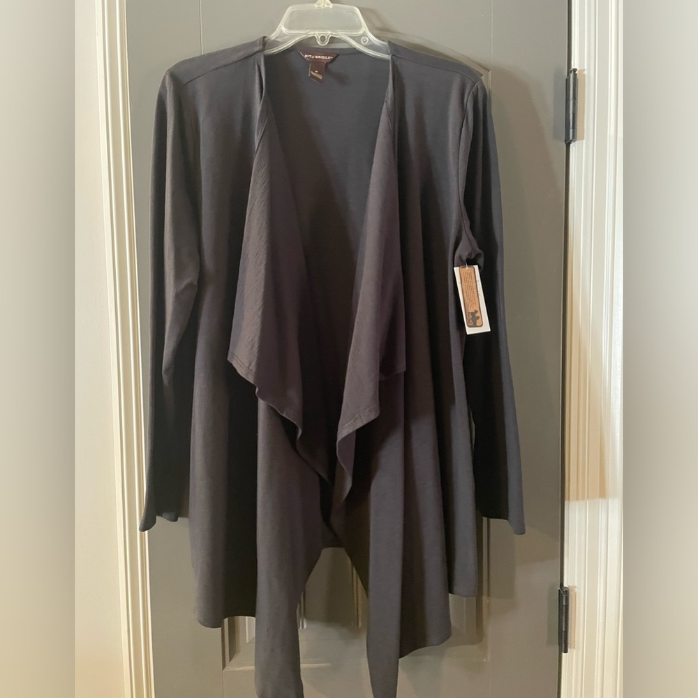 Sweater/Cardigan with asymmetrical hem detail NWT Size M